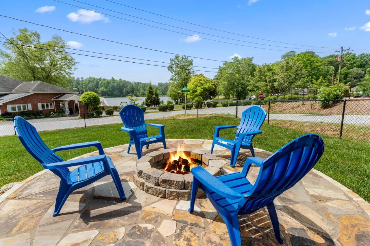 Osceola Lake Retreat Хендерсонвилл Экстерьер фото