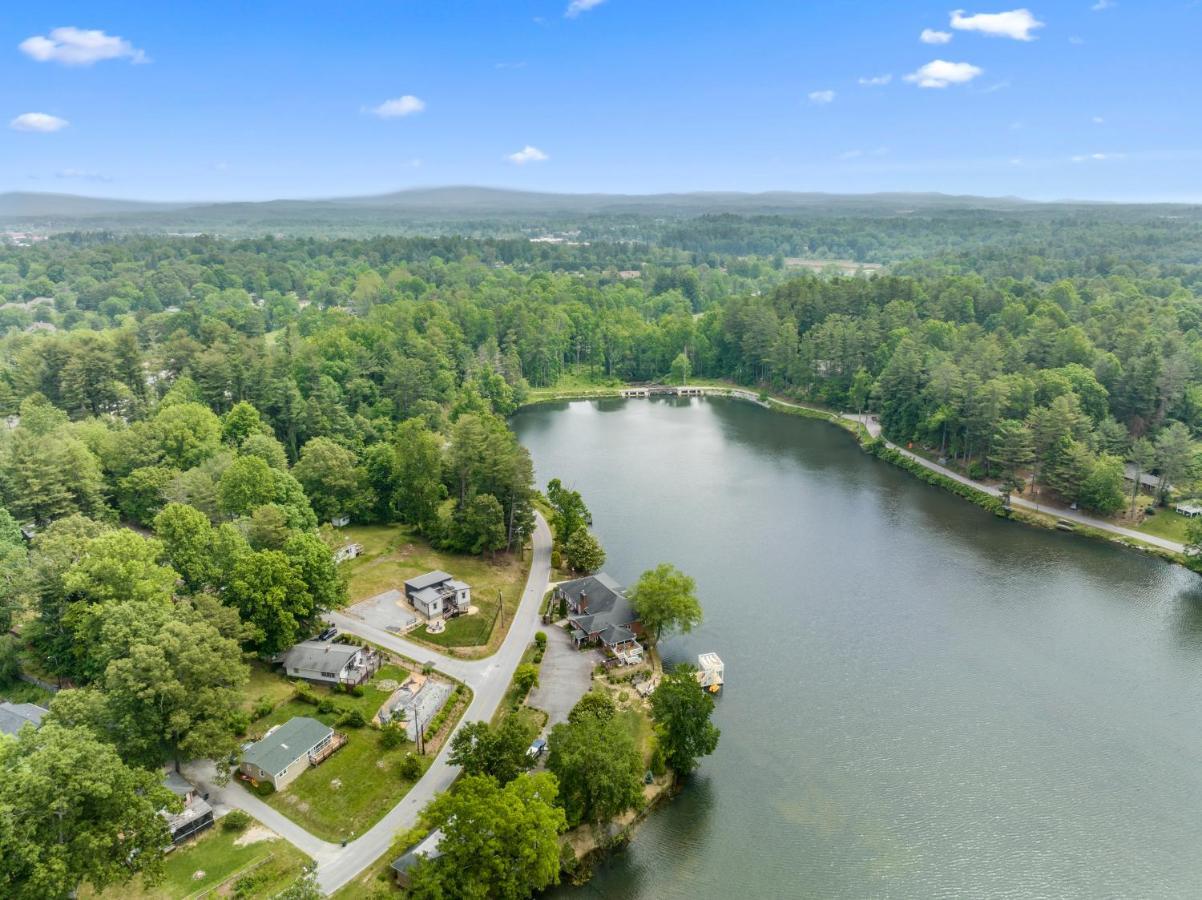 Osceola Lake Retreat Хендерсонвилл Экстерьер фото